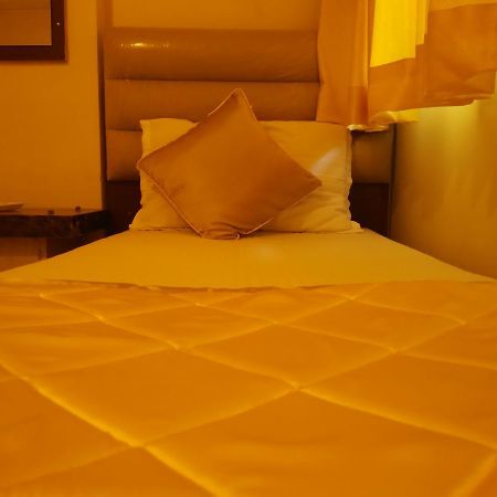 Hotel Silver Castle Mumbai Exterior photo